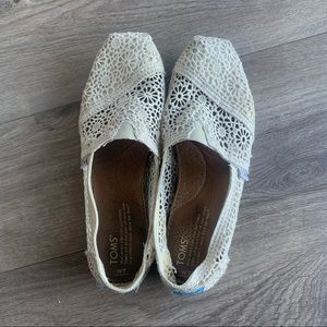 Lace Toms